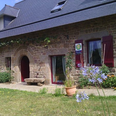 La Roche Bed & Breakfast Saint-Etienne-en-Cogles Exterior photo