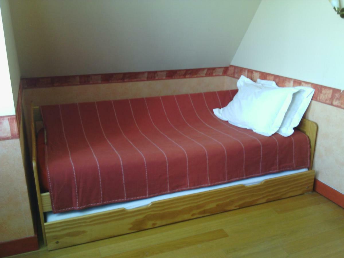 La Roche Bed & Breakfast Saint-Etienne-en-Cogles Exterior photo