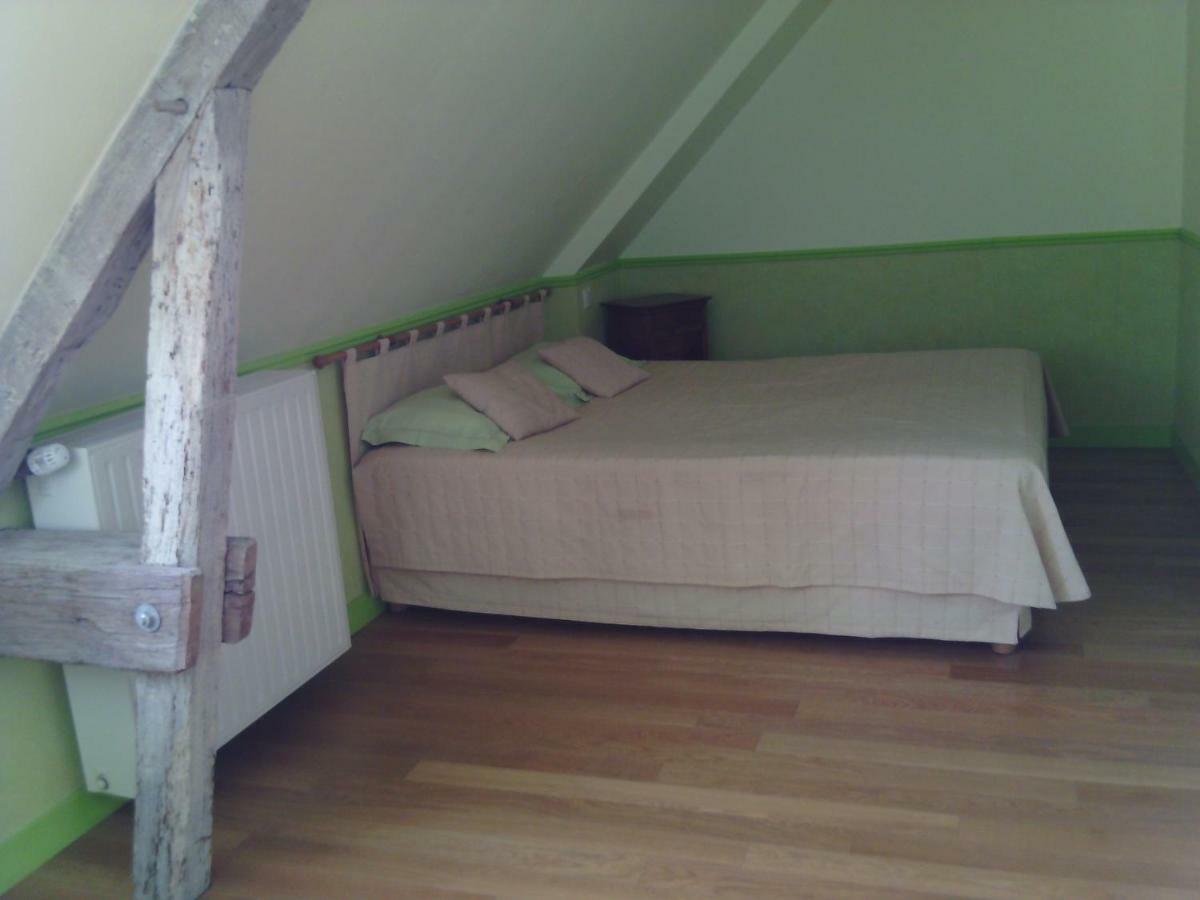La Roche Bed & Breakfast Saint-Etienne-en-Cogles Exterior photo
